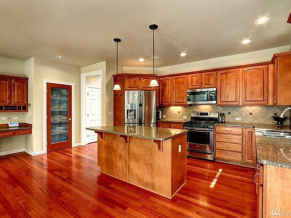 4th image of 32121 Bruckners Way