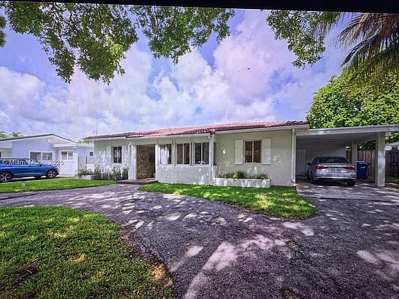 3rd image of 8240 SW 62nd Ct