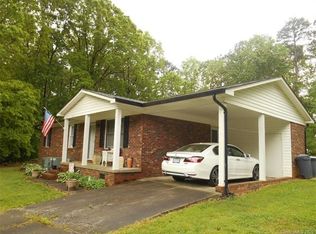 1656 Maple Ln, Lincolnton, NC 28092