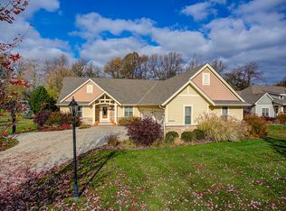 N24W23896 Hawks Meadow Dr, Waukesha, WI 53188