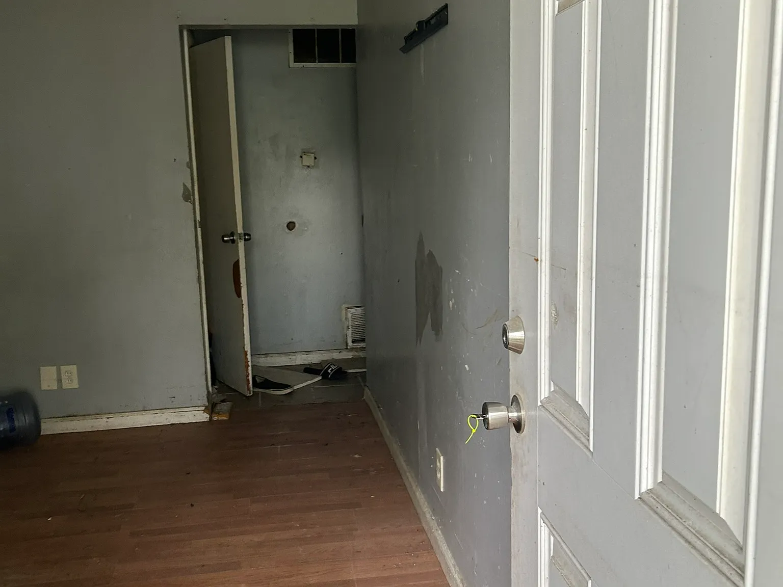 3 bed, 936 sqft, $575 — Photo 3