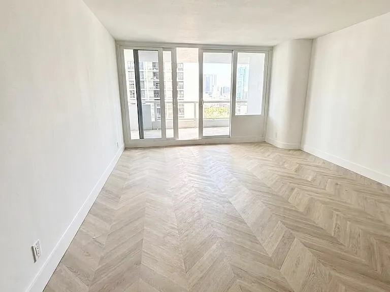 1717 N Bayshore Dr #1541 — Photo 4