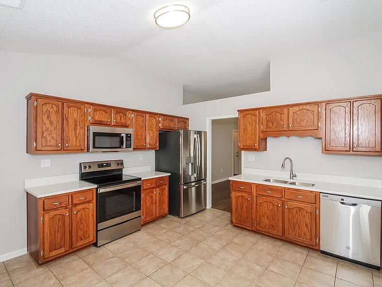 824 W East Ross Pkwy — Photo 6