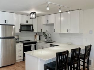 1752 NW 57th St APT 4, Seattle, WA 98107