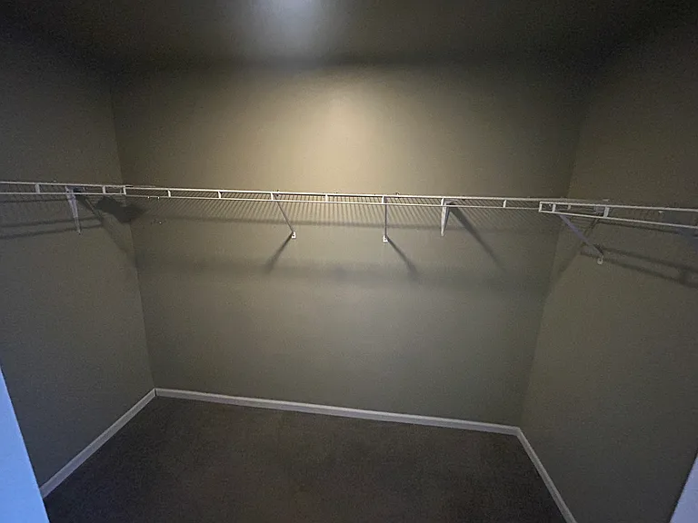935 Viewpoint Dr — Photo 18