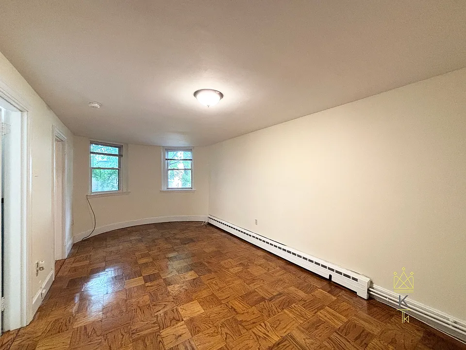 183 Winthrop Rd #3