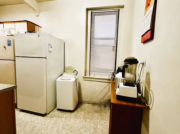 41-09 41st Street image 16 of 29