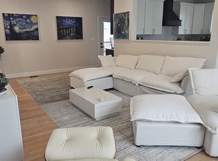 17 Hadley Pl #5, Medford, MA 02155