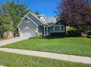 7947 S Broken Ridge Dr, Sandy, UT 84094