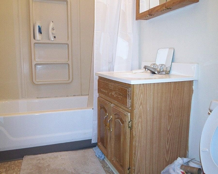 2nd image of 19 Peterborough St APT 5V