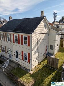 220 W Kleinhans St, Easton, PA, 18042