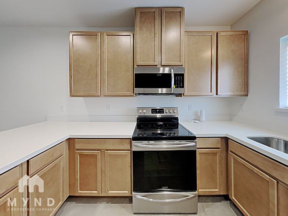 5th image of 909 S 5th Ave Unit 2