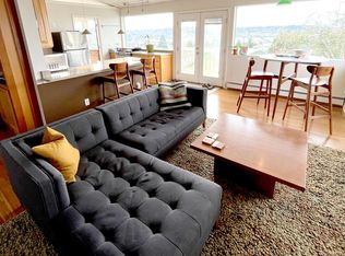 221 NW 46th St APT 3, Seattle, WA 98107