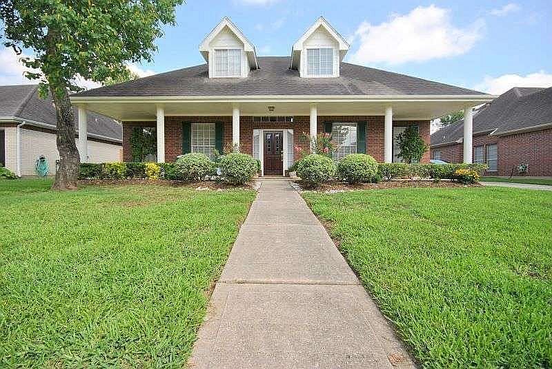 1st image of 2406 Piney Woods Dr