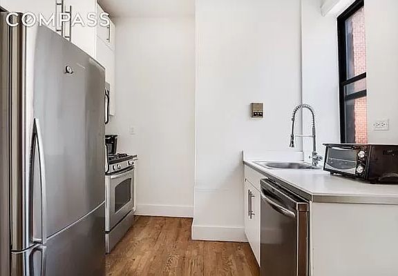 3rd image of 344 W 14th St APT F4