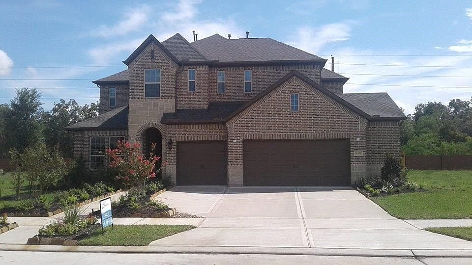 1st image of 10303 Deerpark Dr