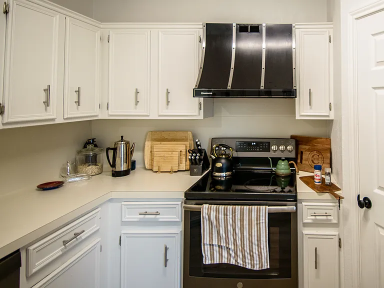 12905 Tilghman Trl — Photo 7