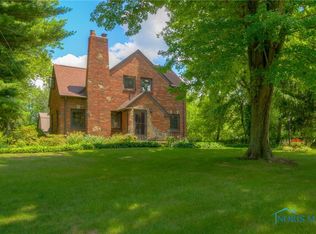 2053 Holloway Rd, Holland, OH 43528