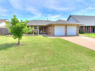 620 SW 7th St, Moore, OK, 73160