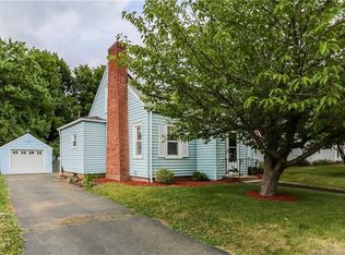49 Westwood St, Manchester, CT 06040