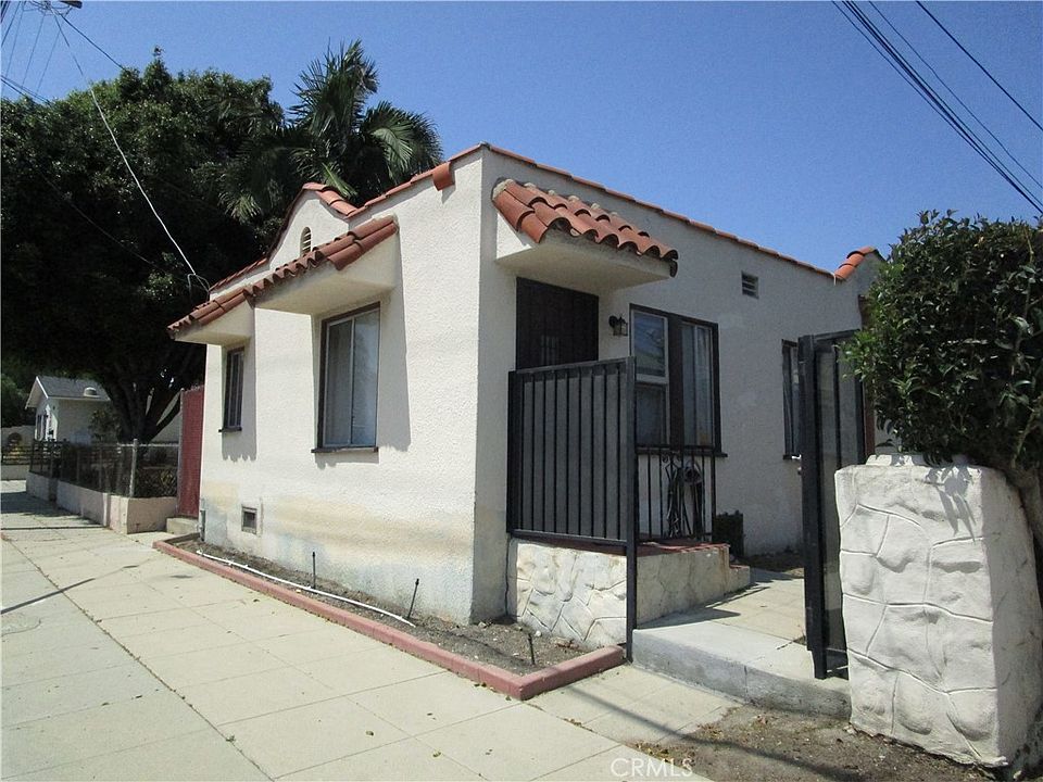 562 W 23rd St, San Pedro, CA 90731 | MLS #PW23027161 | Zillow