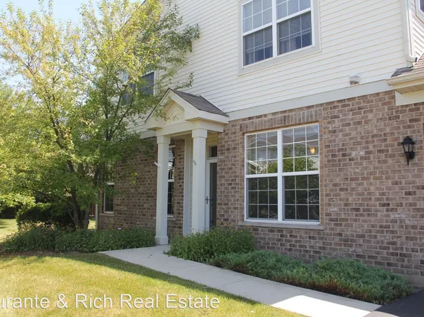 1611 Millbrook Dr, Algonquin, IL 60102