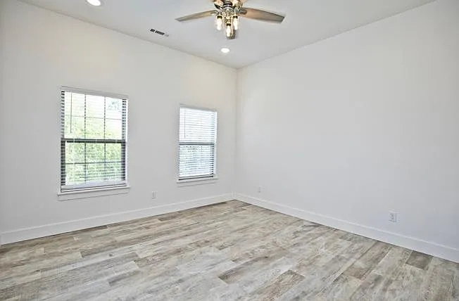 2727 Livingston Sq #1.1 — Photo 15