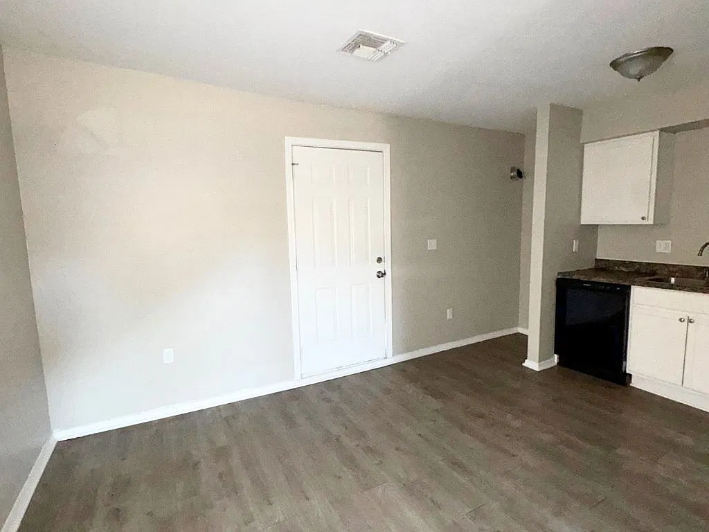 1629 East Hill St. Oklahoma City OK 73111 — Photo 3