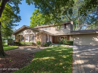 1934 Barberry Rd, Northbrook, IL 60062