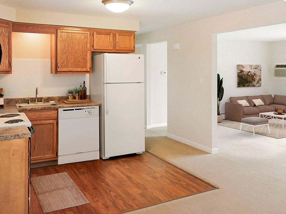 Hallmark Village Apartment Rentals Hamburg, NY Zillow