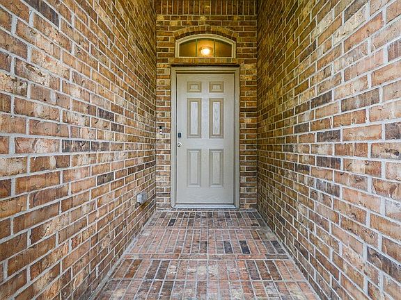 4th image of 23731 Scotsman Drive