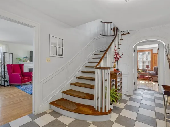 46 Broadway St S, Kensington, PE C0B 1M0
