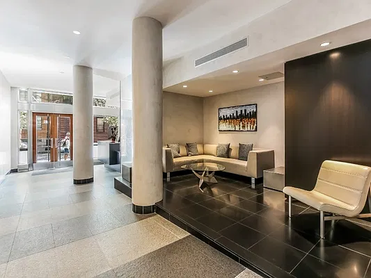 Rented by Sotheby's International Realty | media 33