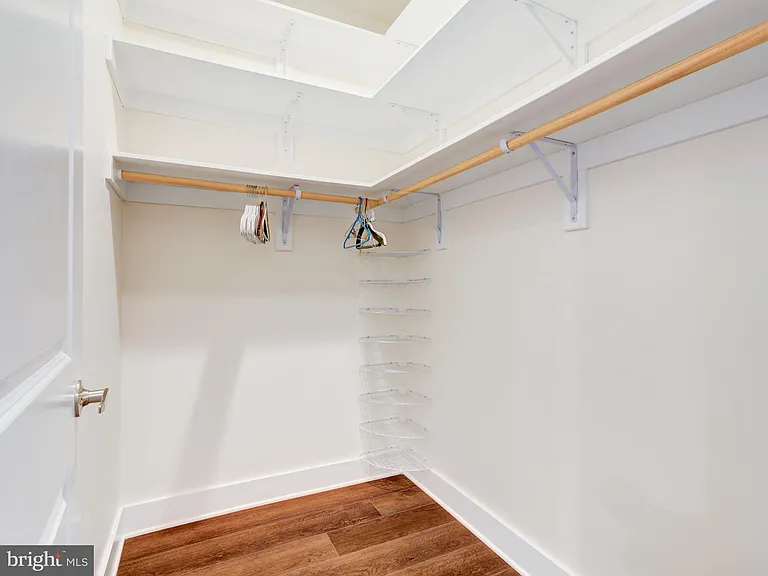 1118 E Dunton St — Photo 8