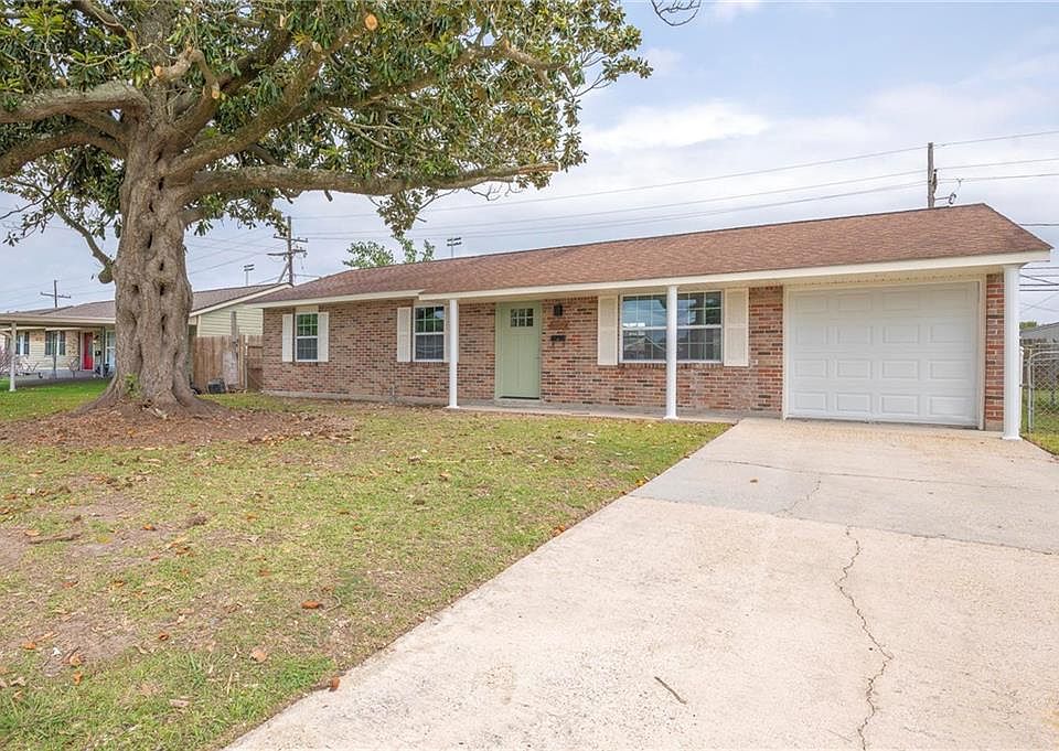 1st image of 1212 Carrollwood Dr