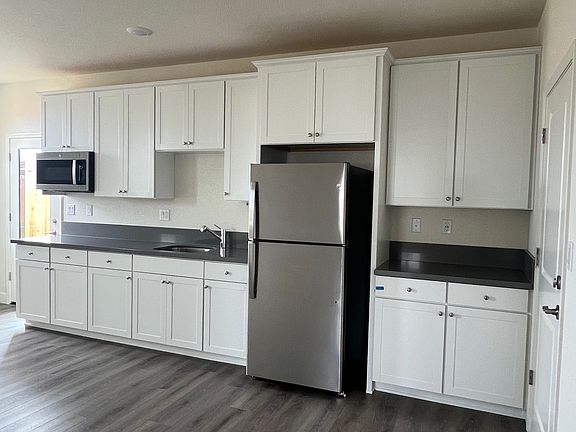 4th image of 765 Bale Mountain Dr