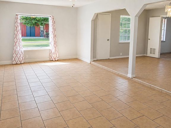 5th image of 2701 Byrne Pl