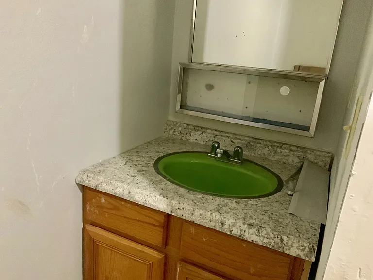 2345 Dearborn Ave #1-6 — Photo 6