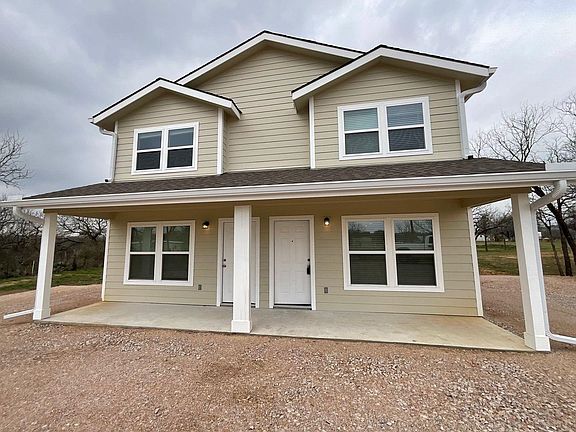 2nd image of 1220 Nora Lane