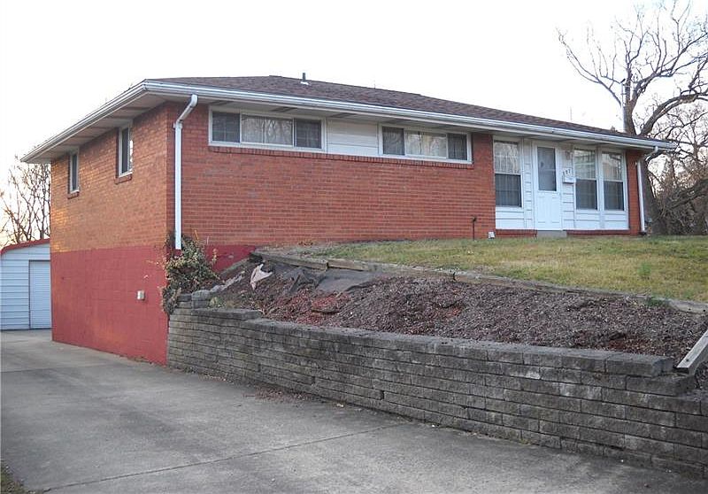 1st image of 307 Garden City Dr