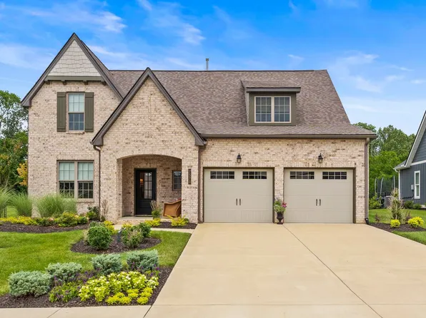 7570 Delancey Dr, College Grove, TN 37046