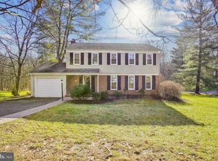 12243 Saint James Rd, Potomac, MD 20854