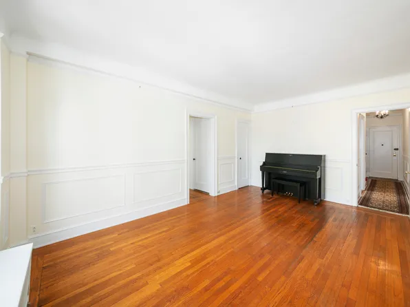 255 West End Avenue image 9 of 13