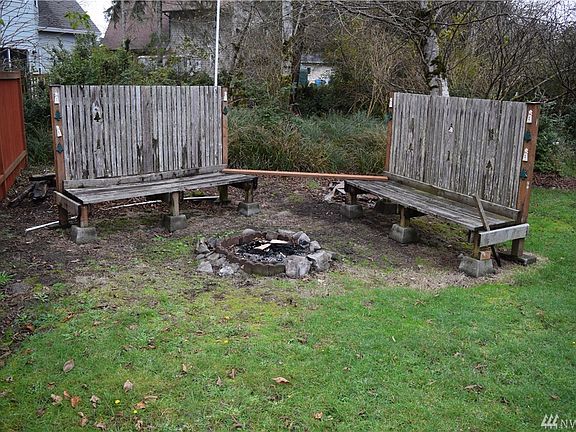 4th image of 334 Cypress Ct SE