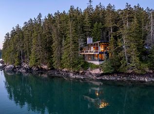 129 Barbour Farm Rd, Stonington, ME 04681