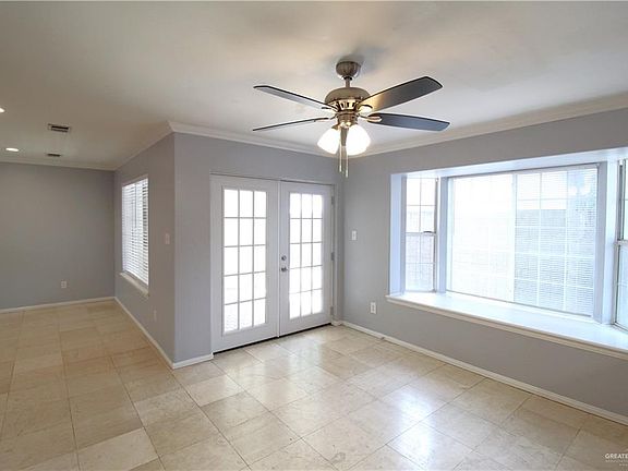 5th image of 3300 S 2nd St #115
