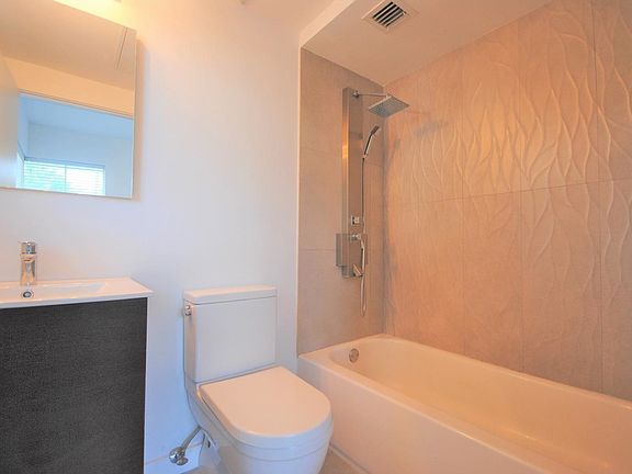 5th image of 551 Michigan Avenue # Second Floor