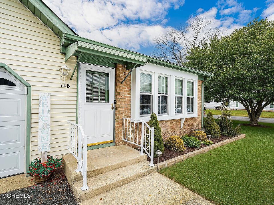 1st image of 14B Penwood Drive #54A