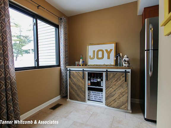 5th image of 6272 Architrave St SE #9