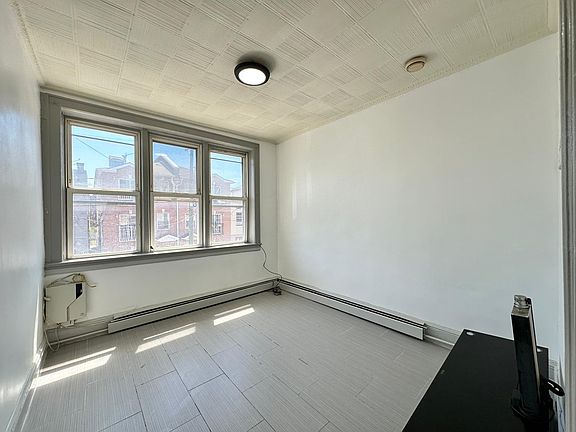 4th image of 53 Wallis Ave #2E